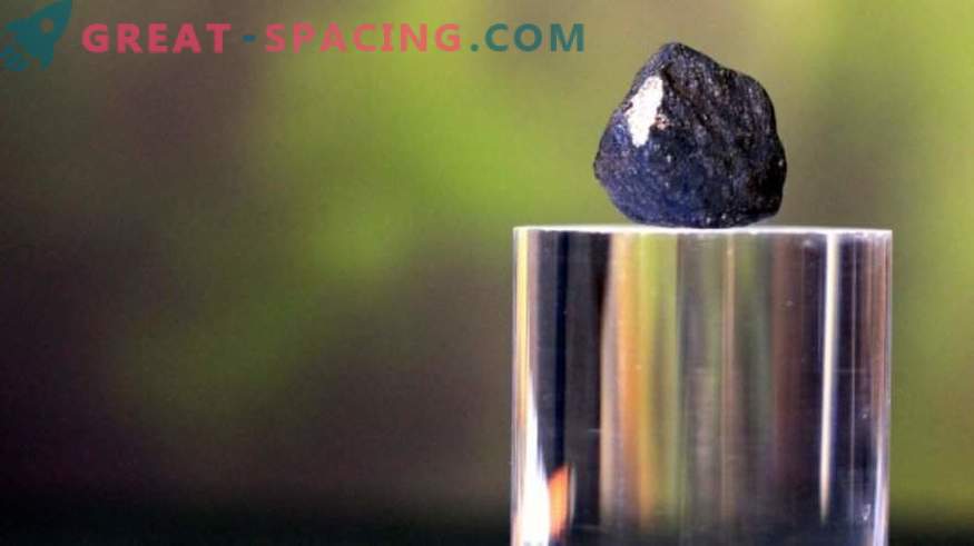 Leiti Michigani meteoriidi esimesed fragmendid.