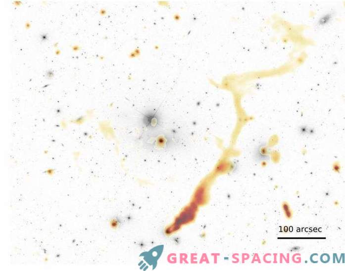 Space luck: teadlased leidsid 300 000 kauget galaktikat
