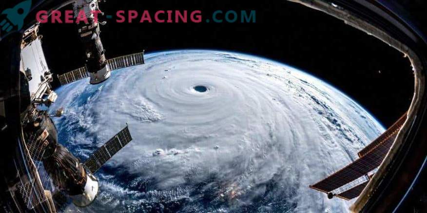 What does the scale typhoon Trami look like from the height of the ISS