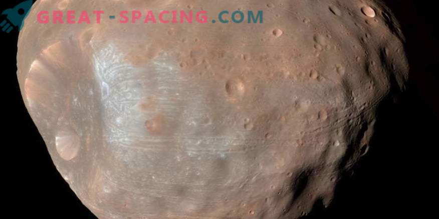 Kes jättis marjad Marsi satelliidi Phobose pinnale?