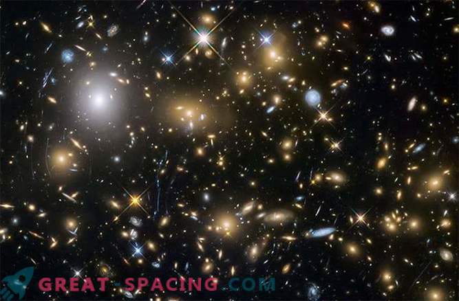 Hubble'i orbitaalteleskoop avastas galaktikad kosmilistest koidikutest korda