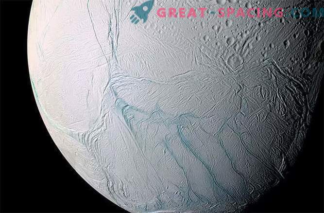 Saturni satelliidil Enceladusel on selle pinna all ookean