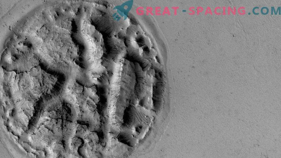 10 imelikku objekti Marsil! 2. osa