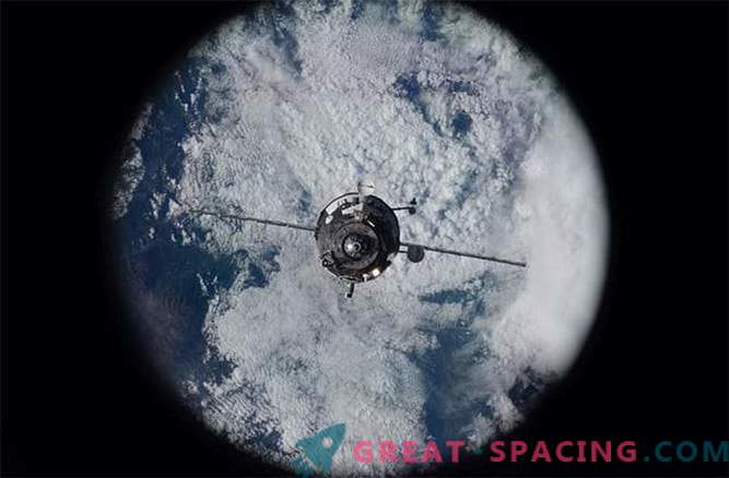 Vene lastilaev oli edukalt ühendatud ISSiga