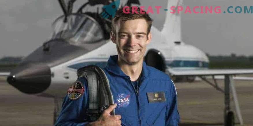 Esimest korda 50 aasta jooksul loobub astronaut koolist pooleldi