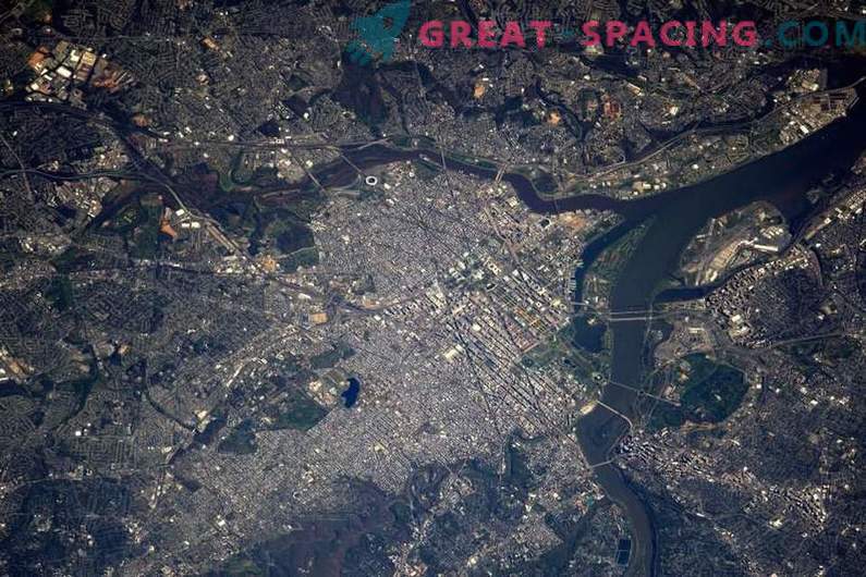 NASA meenutab 11. septembril kosmosest New Yorki uute piltidega