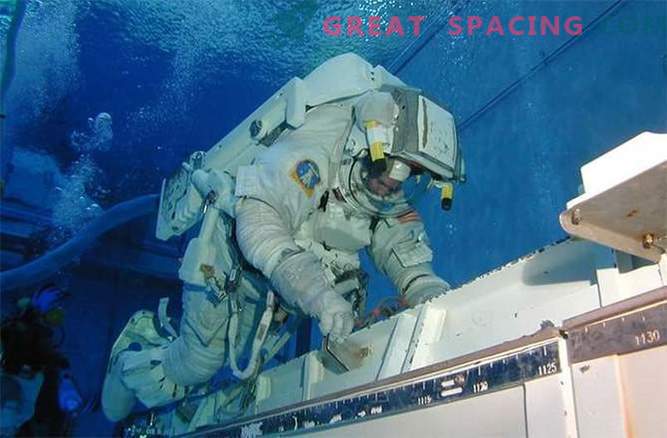 Kui NASA simuleerib ruumi astronautikoolituseks: foto