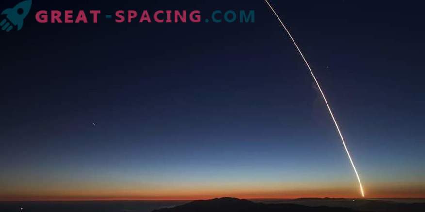 SpaceX suutis panna 12 000 satelliiti orbiidile