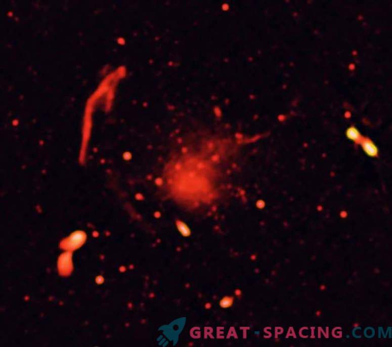 Galaktiliste klastrite hämmastavad kokkupõrked