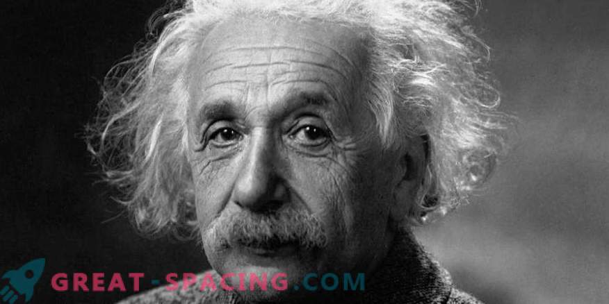 În manuscrisul pierdut al lui Einstein a existat o teorie cosmică alternativă